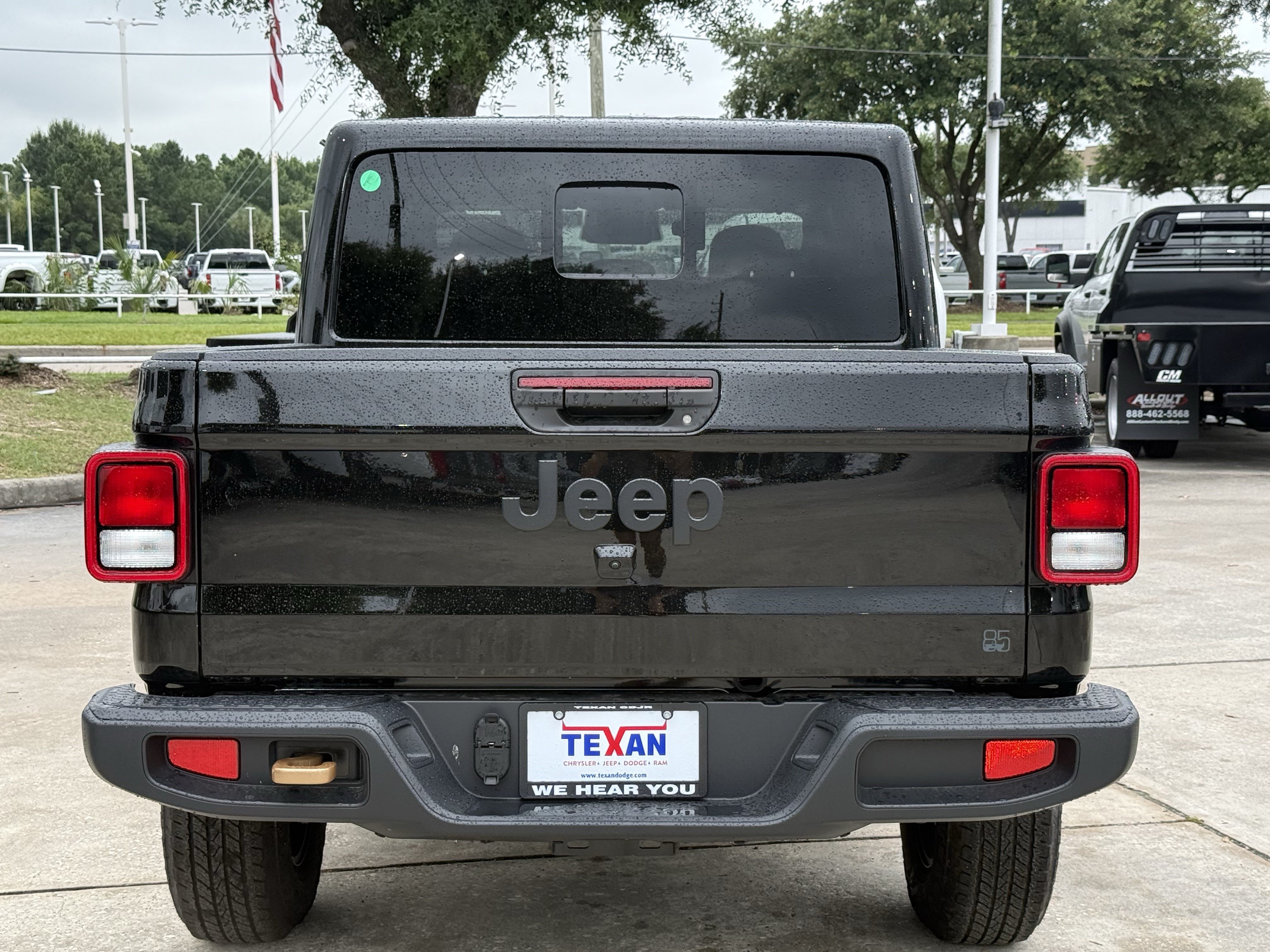New 2026 Jeep Gladiator Sport AWD/4WD image 6