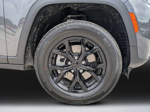 New 2026 Jeep Grand Cherokee L 4WD image 10