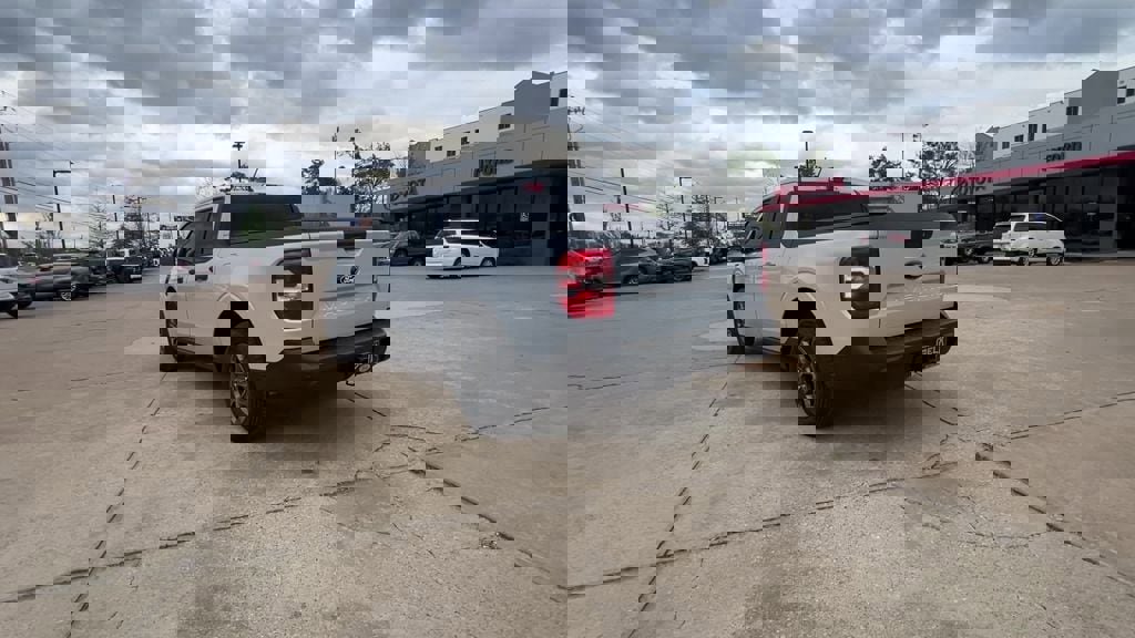 Used 2025 Ford Maverick XLT w/ 4K Tow Package image 4