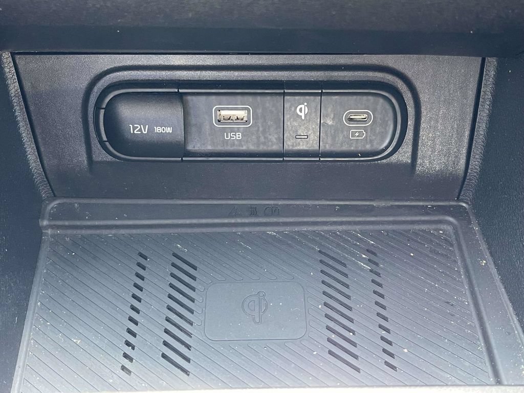 Used 2024 Kia Sportage EX FWD image 29