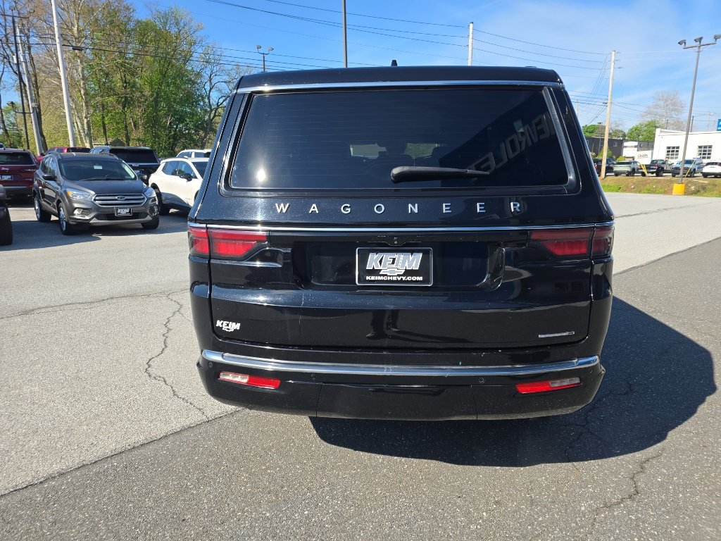 Used 2024 Jeep Wagoneer Series II AWD/4WD image 6