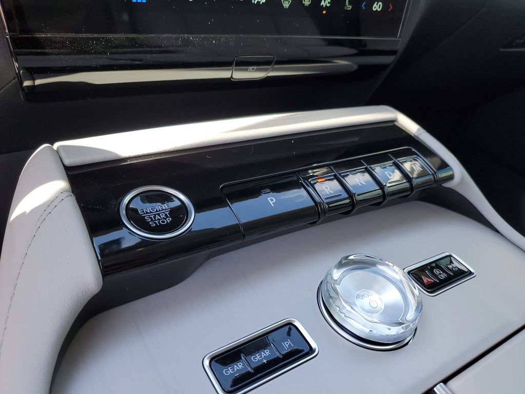 New 2026 Lincoln Navigator L Premier AWD/4WD image 31