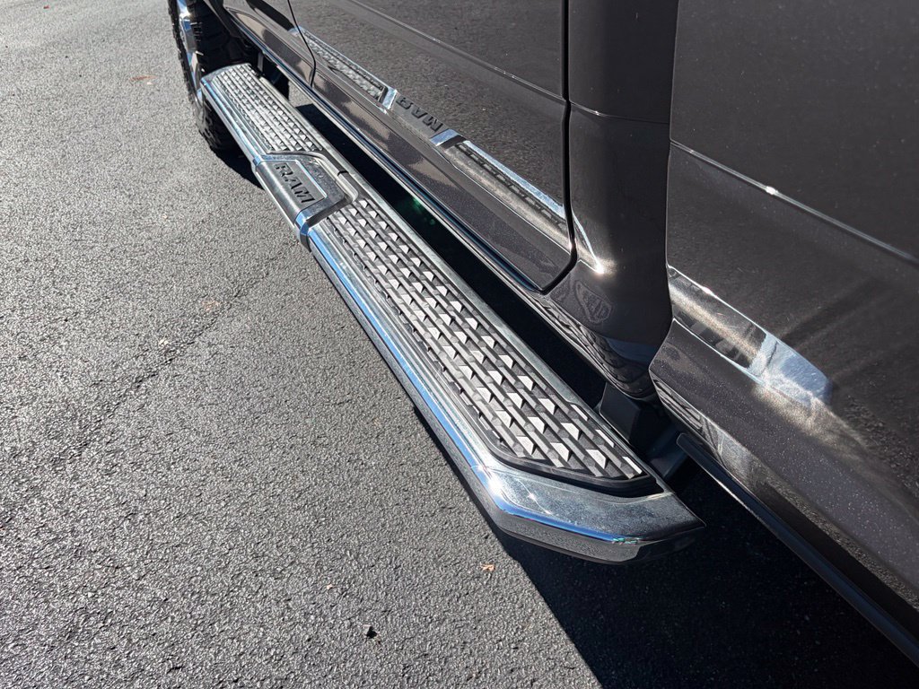 Used 2022 RAM 2500 Laramie AWD/4WD image 30