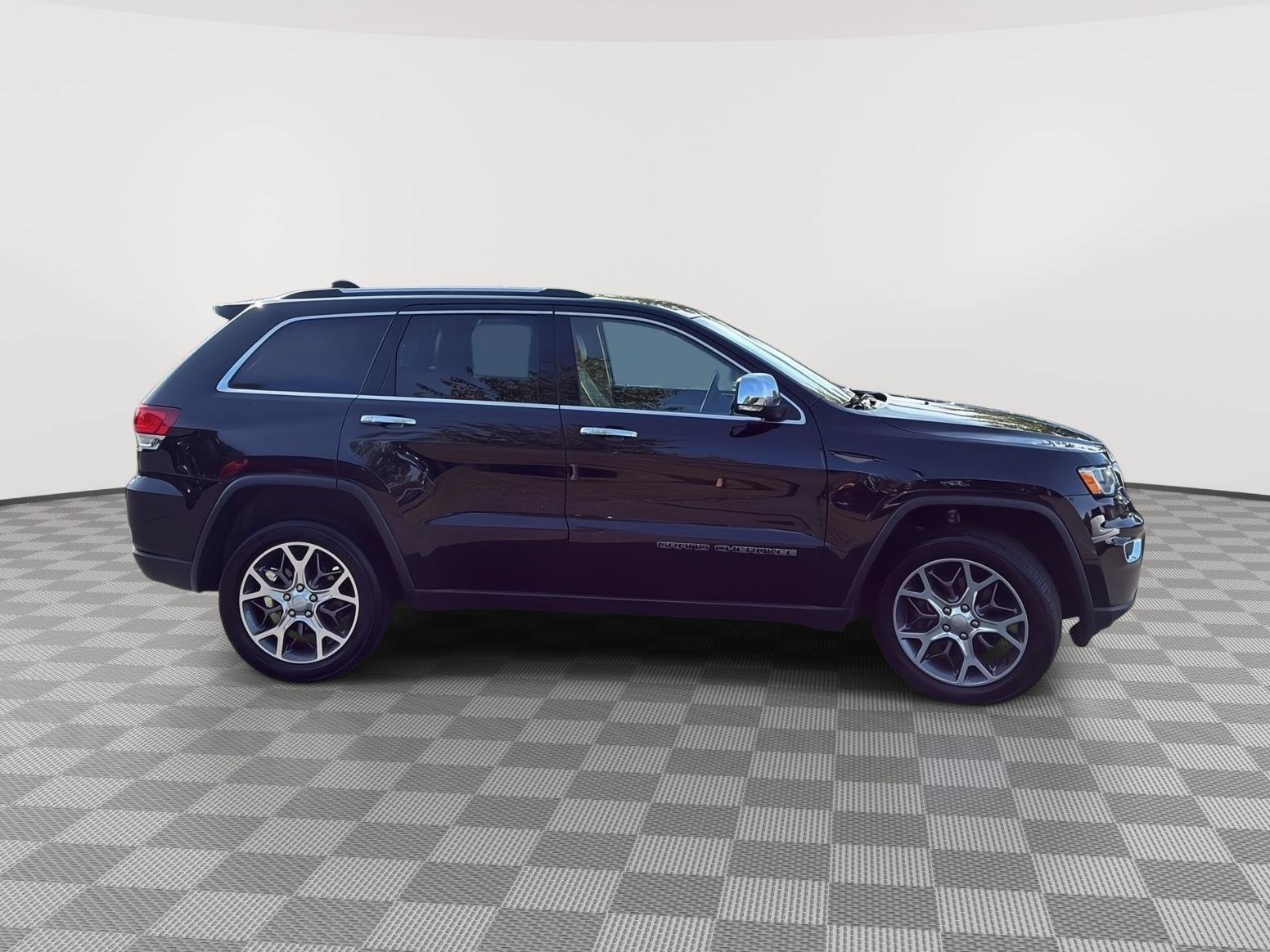 Used 2021 Jeep Grand Cherokee Limited w/ Luxury Group II AWD/4WD image 4