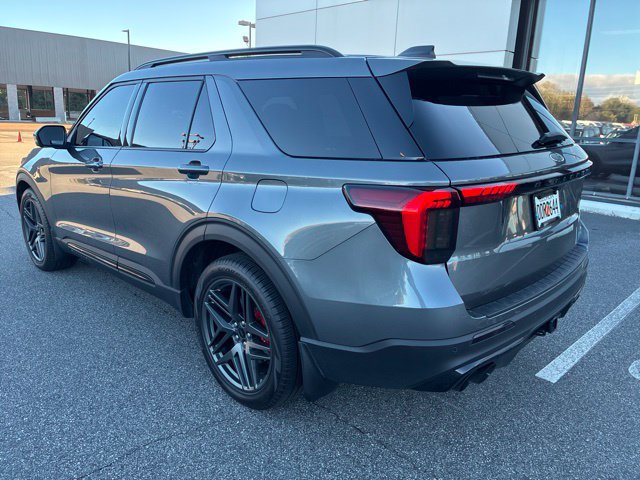 Used 2025 Ford Explorer ST w/ Sun And Sound Package AWD/4WD image 4