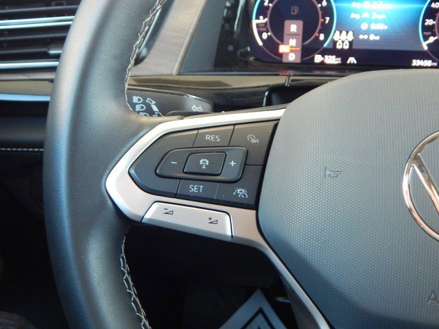 Used 2024 Volkswagen Atlas SE image 27