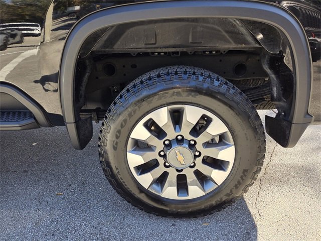 Used 2024 Chevrolet Silverado 2500 Custom w/ Custom Value Package image 16