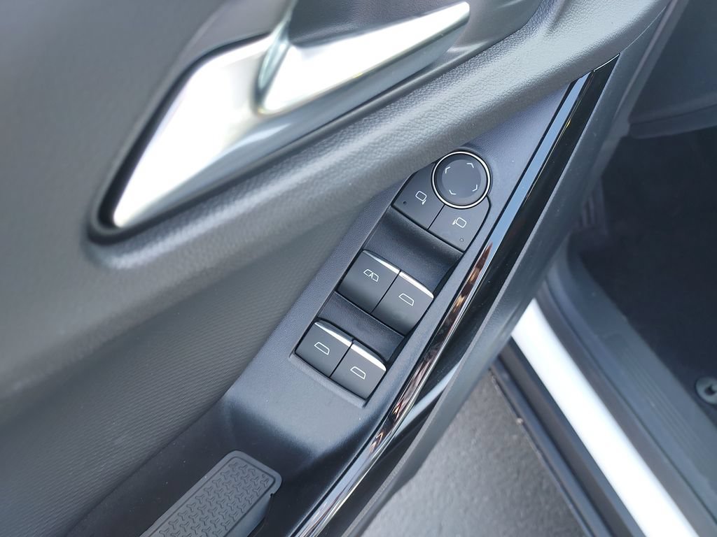 New 2027 Chevrolet Equinox RS AWD/4WD image 11