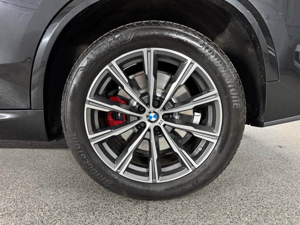 Used 2023 BMW X5 M50i w/ Executive Package AWD/4WD image 16
