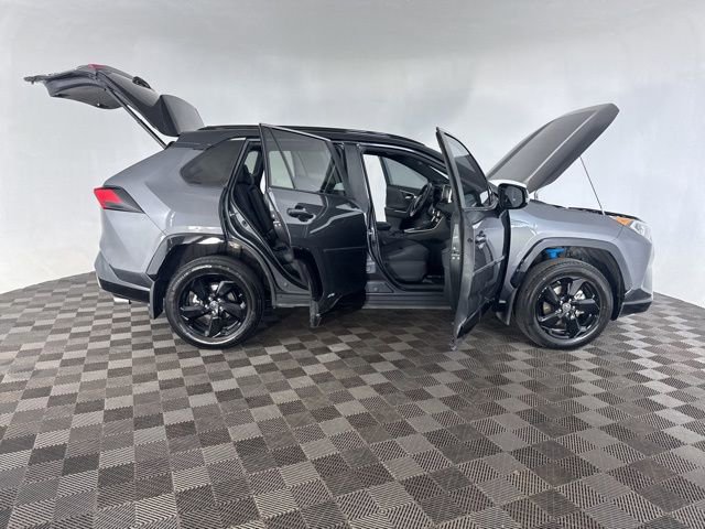 Used 2019 Toyota RAV4 XSE image 18