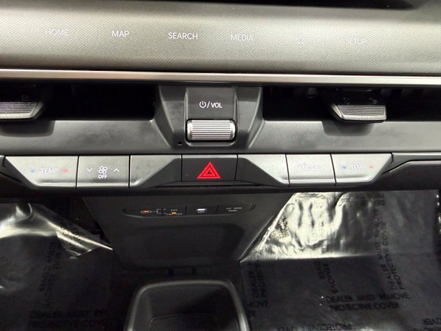 Used 2024 Kia EV9 Wind AWD/4WD image 38