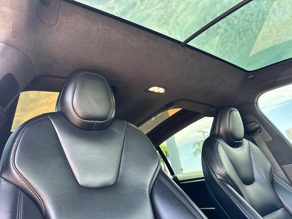 Used 2021 Tesla Model X Long Range AWD/4WD image 14