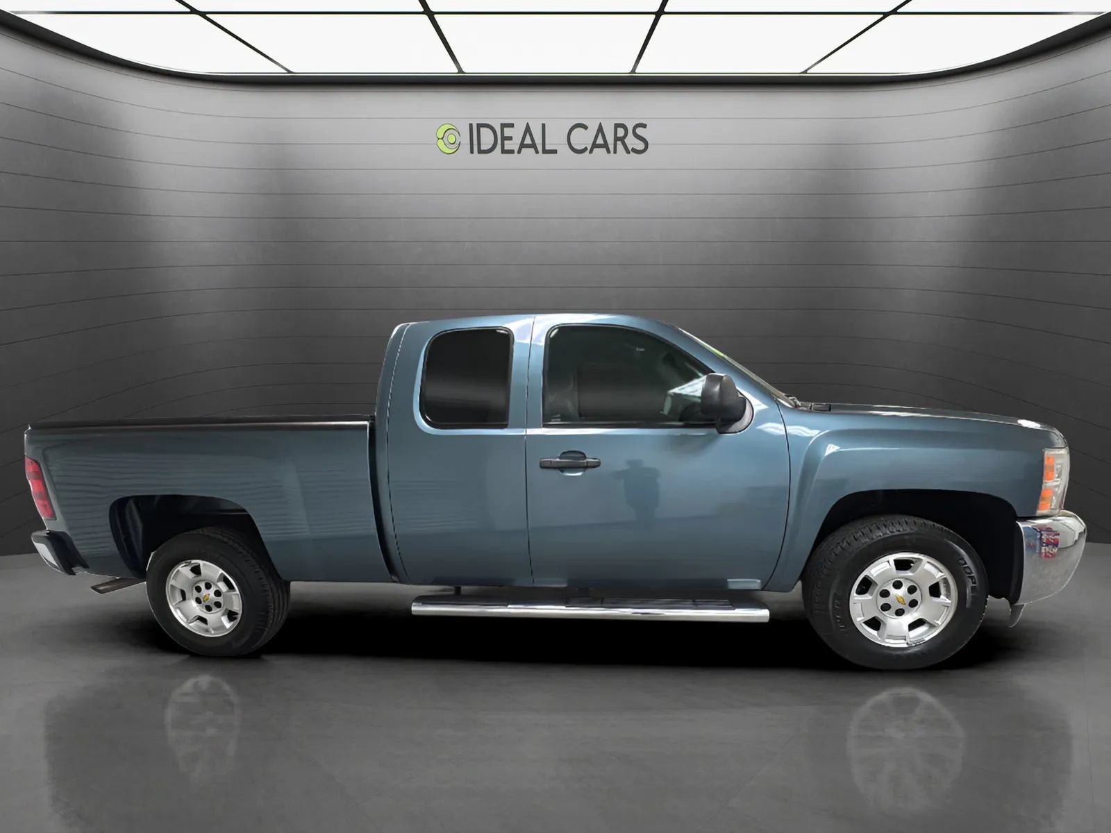 Used 2013 Chevrolet Silverado 1500 LT w/ All-Star Edition RWD image 4