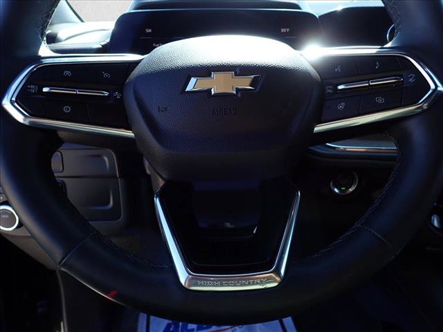 Used 2025 Chevrolet Tahoe High Country AWD/4WD image 19