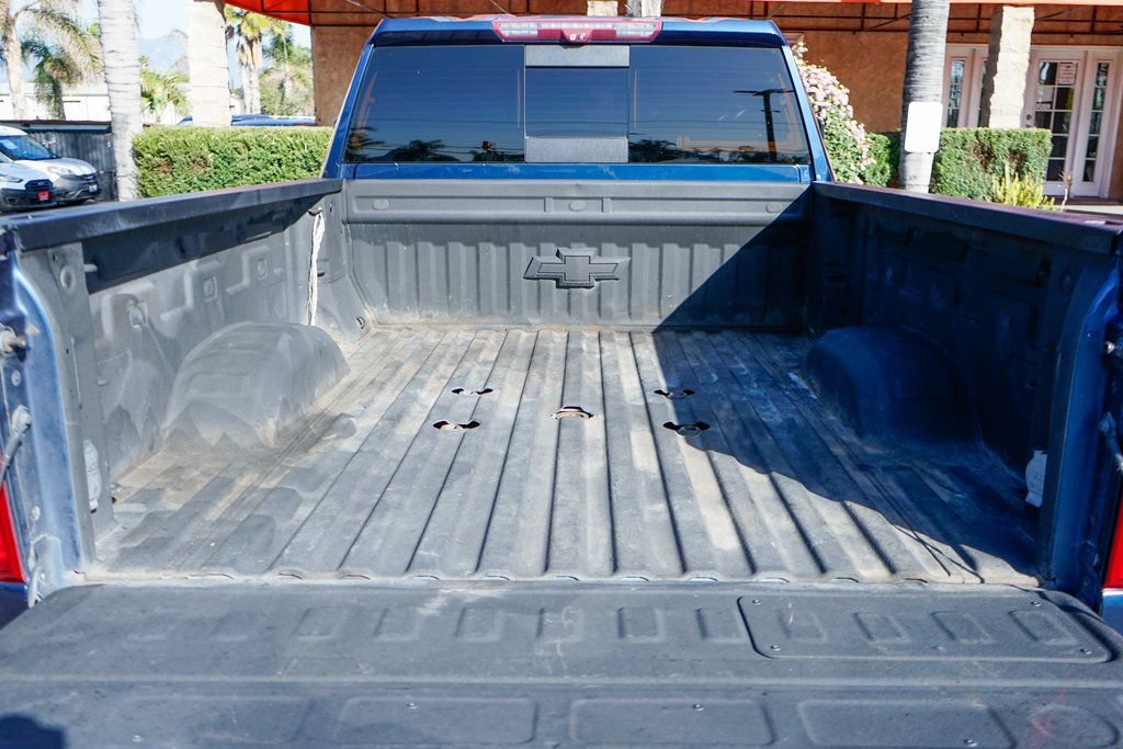 Used 2020 Chevrolet Silverado 2500 LTZ w/ LTZ Premium Package AWD/4WD image 8