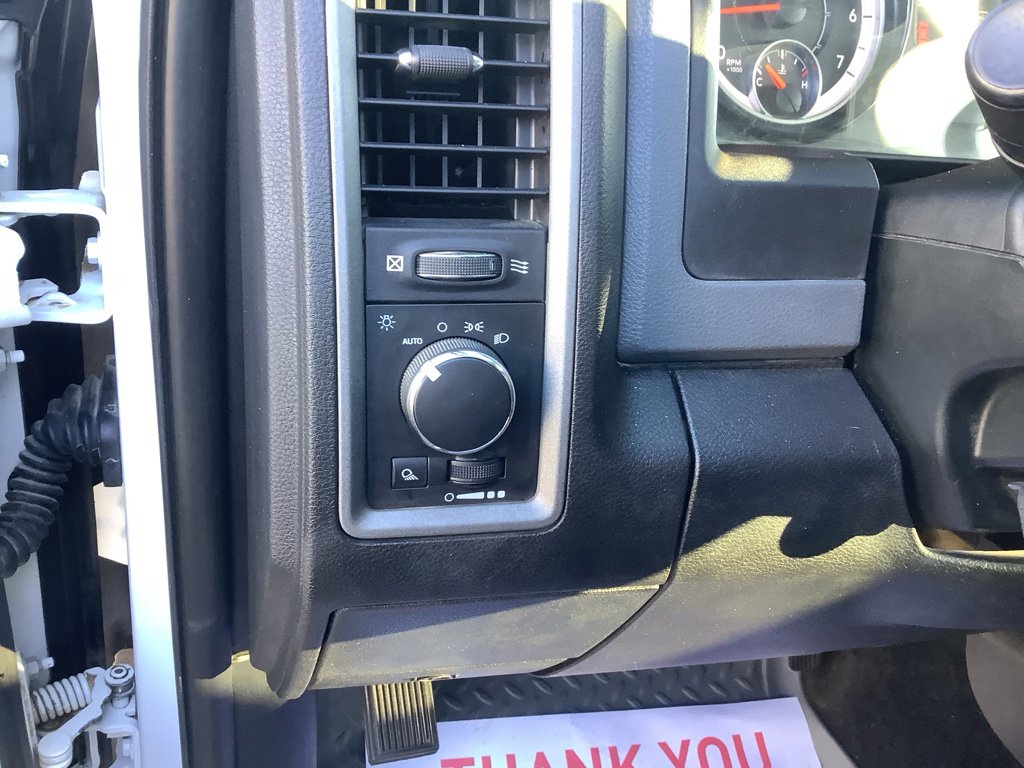 Used 2018 RAM 2500 Tradesman w/ Chrome Appearance Group image 11