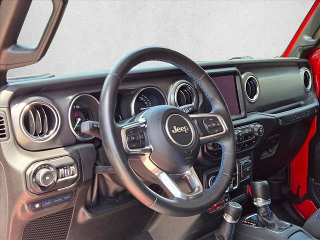 Used 2022 Jeep Wrangler Unlimited Rubicon 4xe AWD/4WD image 9