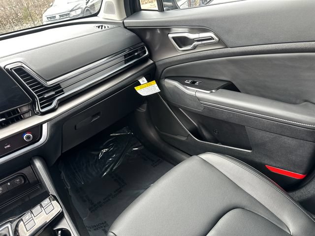 Used 2025 Kia Sportage EX FWD image 19