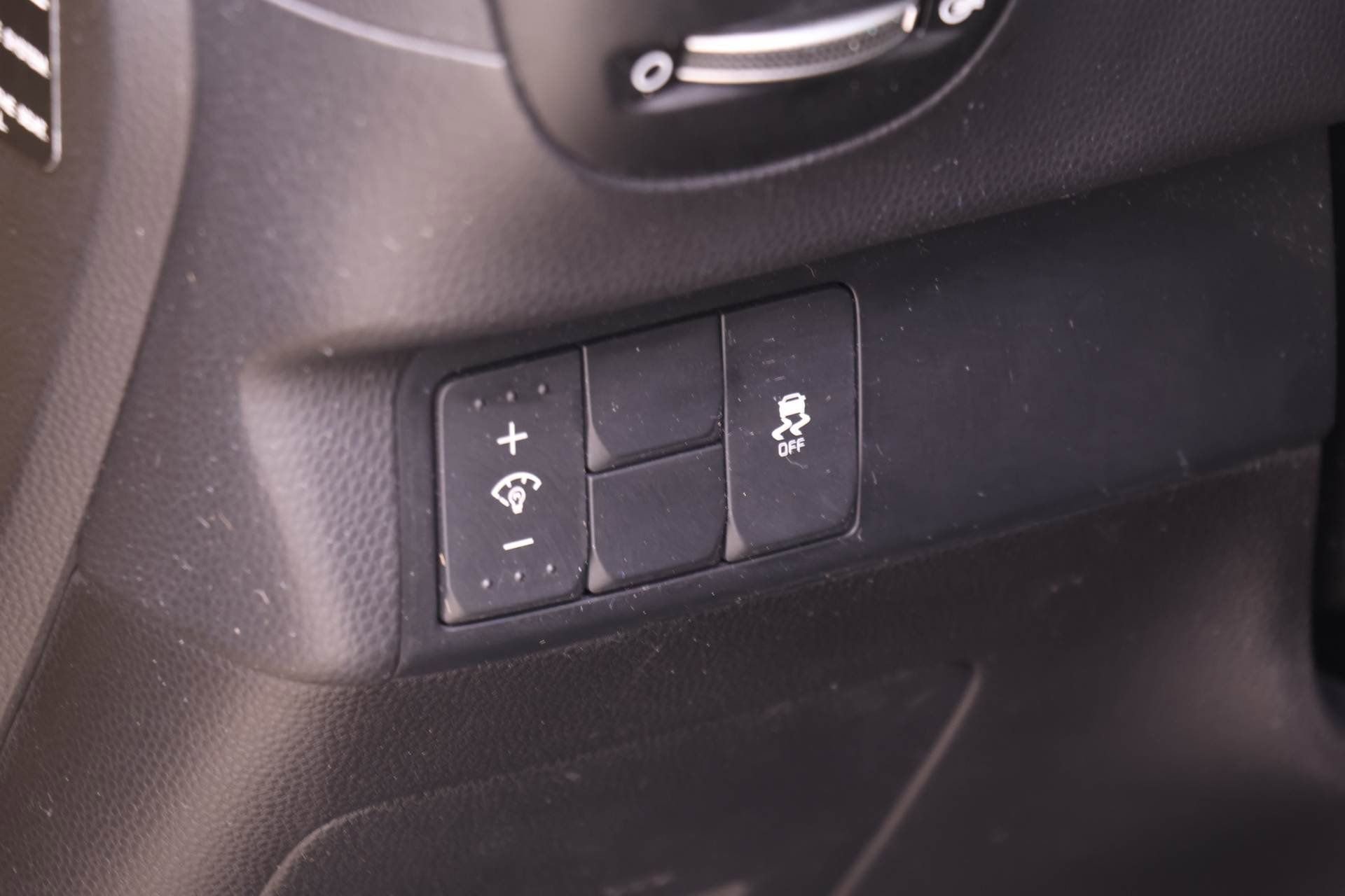 Used 2015 Kia Soul + image 15