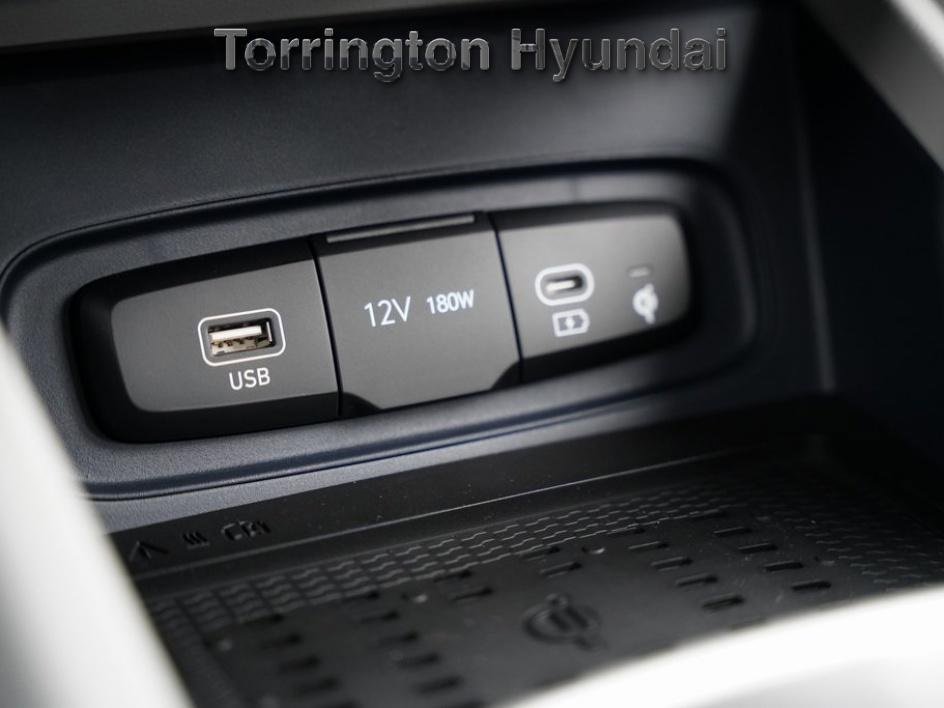 New 2025 Hyundai Venue Limited image 13