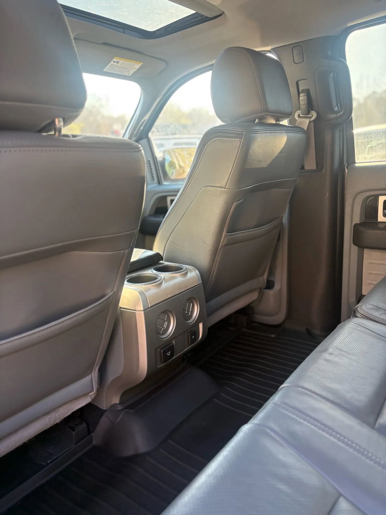 Used 2012 Ford F150 Platinum image 29
