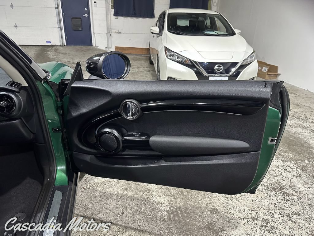 Used 2022 MINI Cooper SE FWD image 23