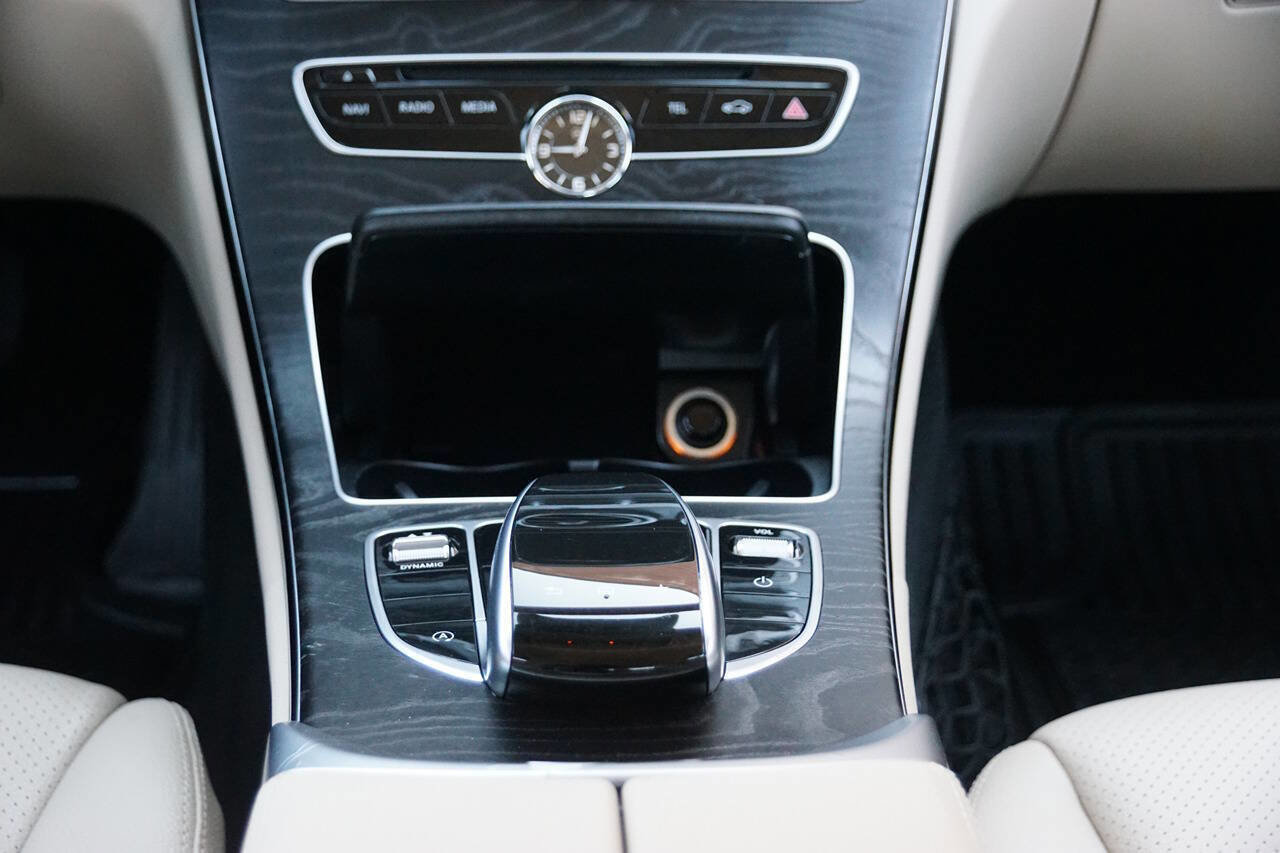 Used 2016 Mercedes-Benz C 300 Sedan image 30