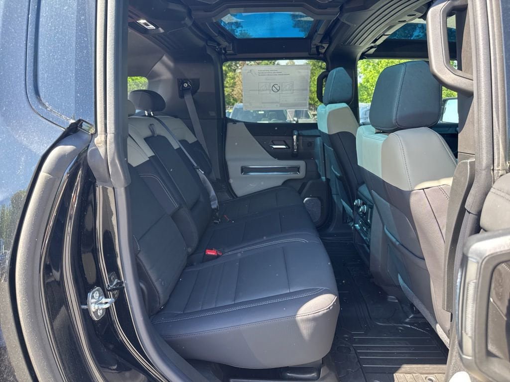 New 2026 GMC Hummer EV SUV AWD/4WD image 13