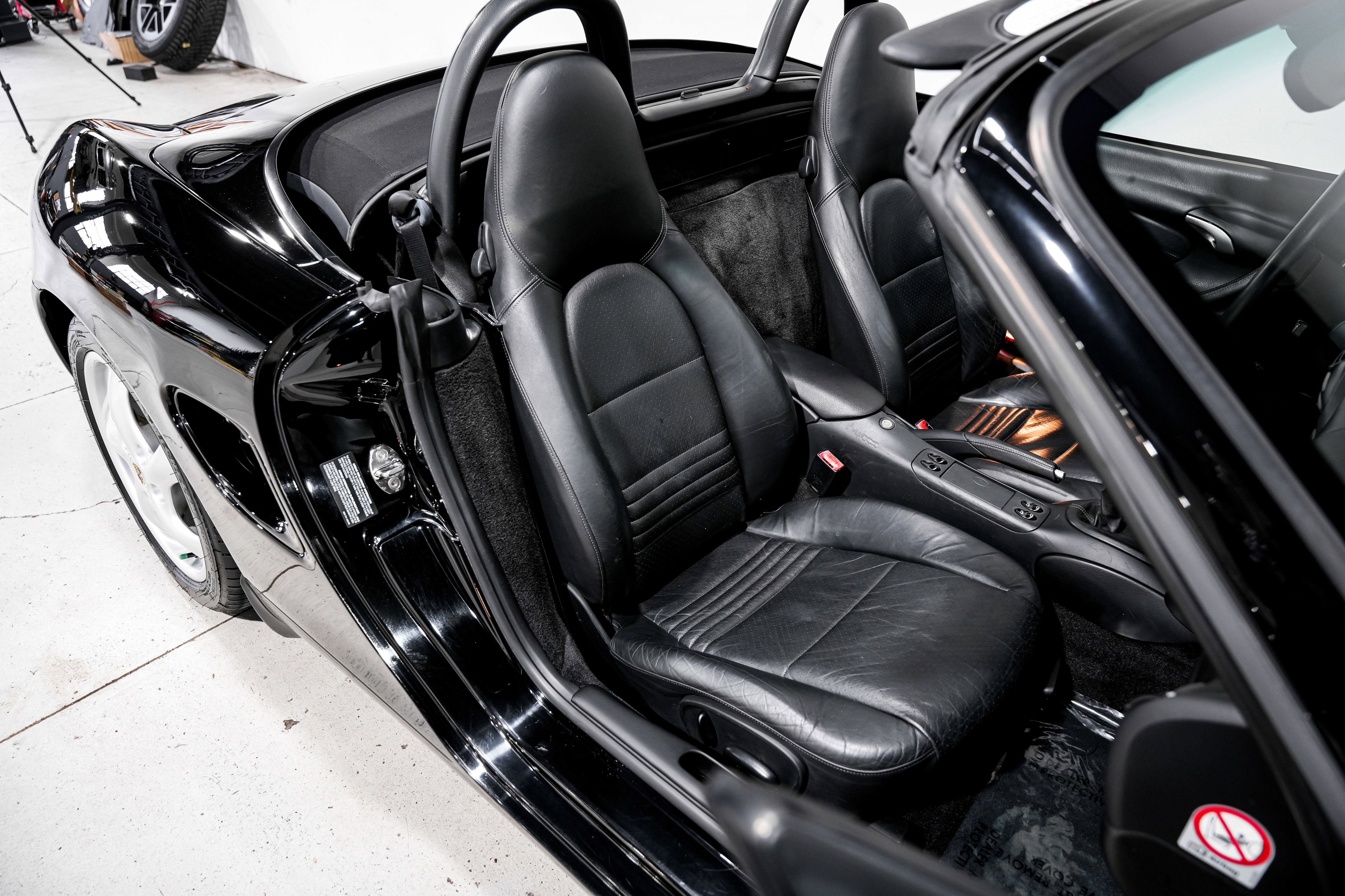 Used 2000 Porsche Boxster image 22