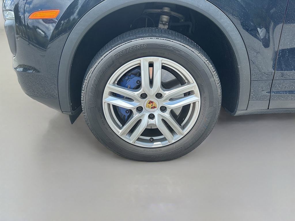 Used 2016 Porsche Cayenne AWD/4WD image 12