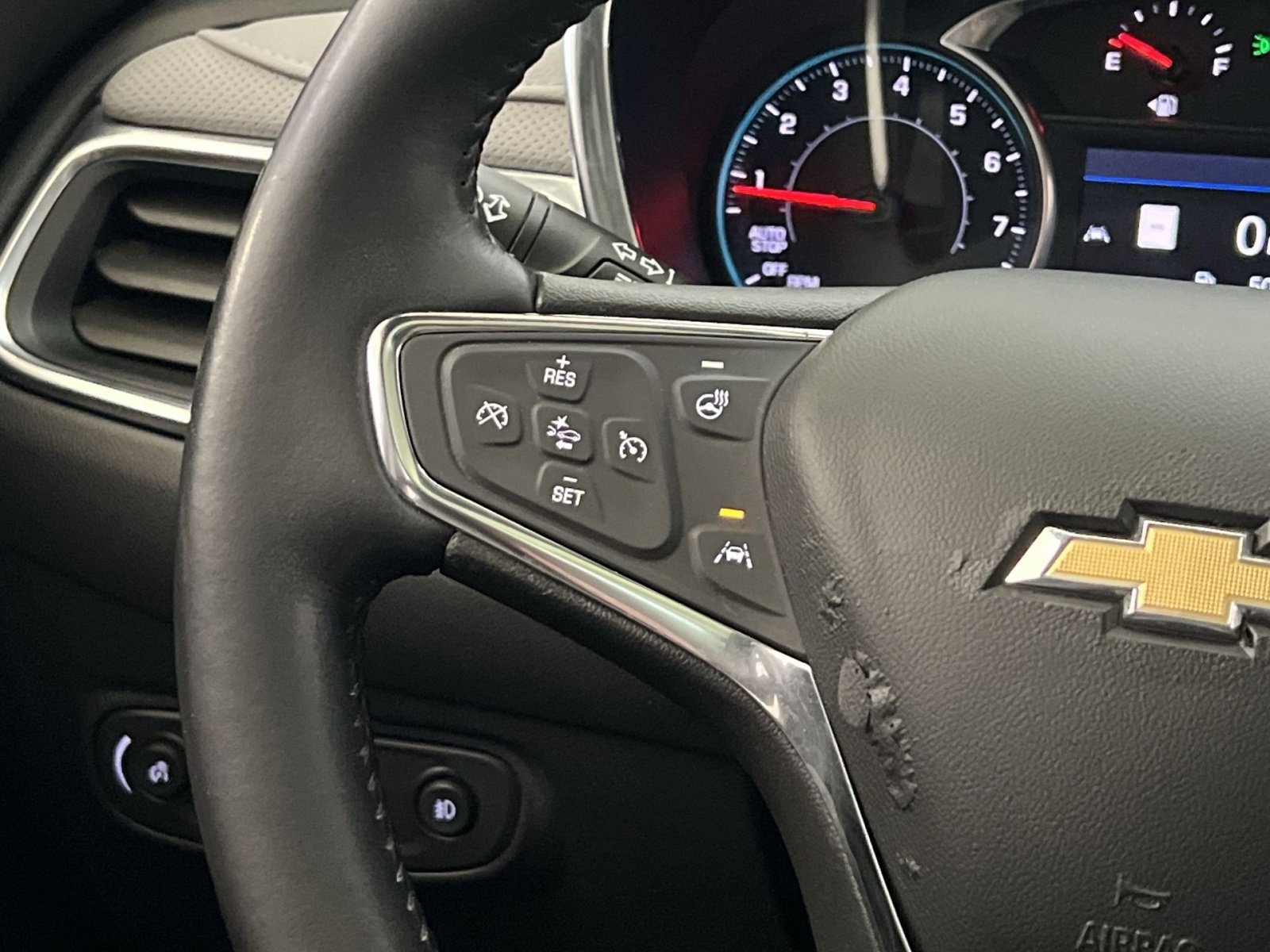 Used 2021 Chevrolet Equinox Premier image 31