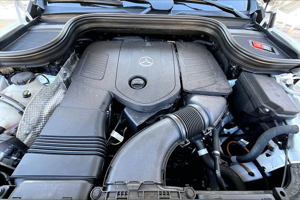 Certified 2025 Mercedes-Benz GLE 350 4MATIC image 9
