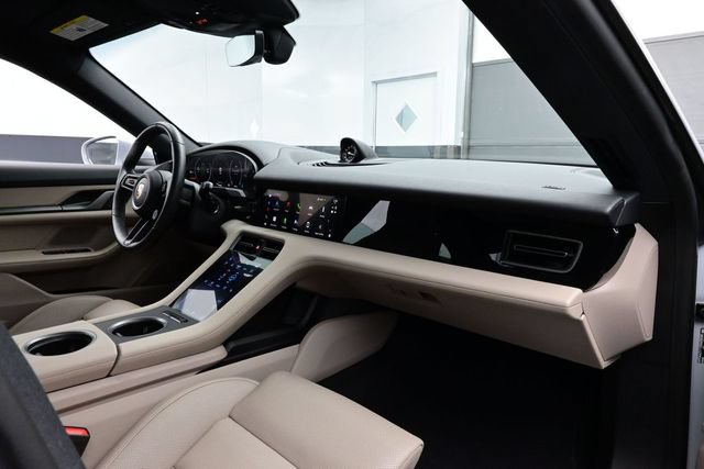 Used 2025 Porsche Taycan RWD image 19