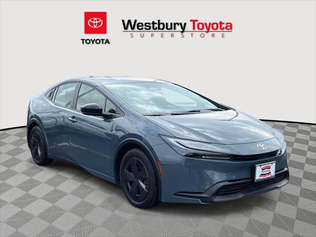 Certified 2023 Toyota Prius LE video 1