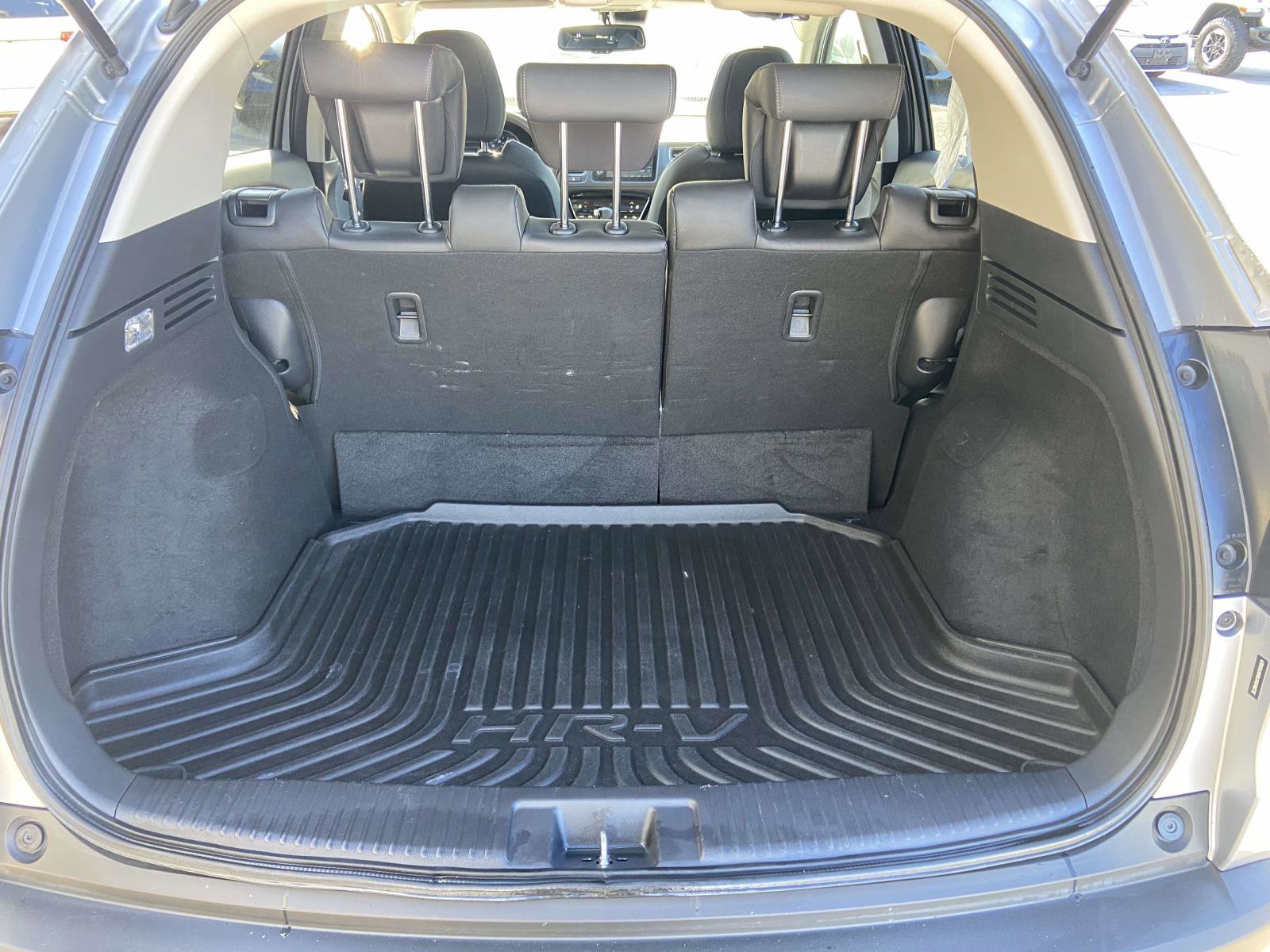 Used 2019 Honda HR-V EX-L image 6