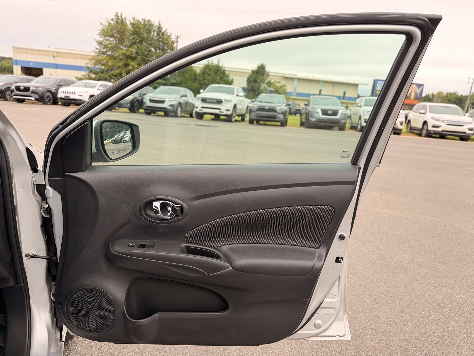 Used 2019 Nissan Versa SV FWD image 20