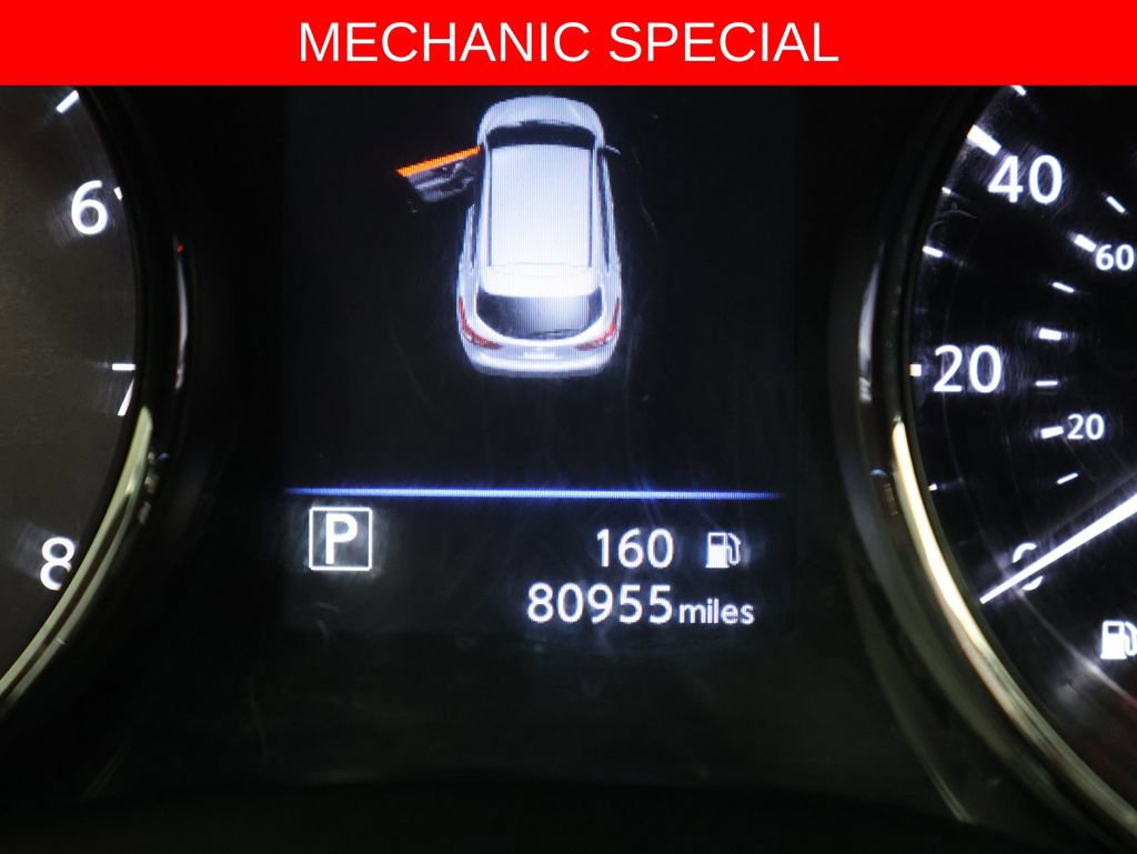 Used 2019 Nissan Rogue Sport S image 2