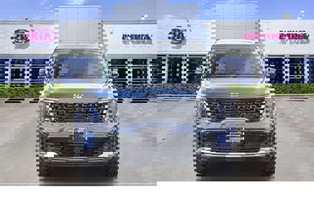 Certified 2024 Kia Sorento EX image 2