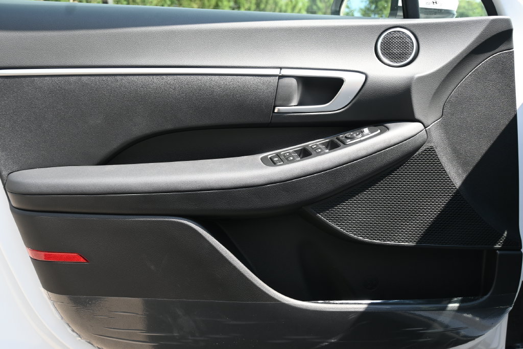 New 2026 Hyundai Sonata SE FWD image 16