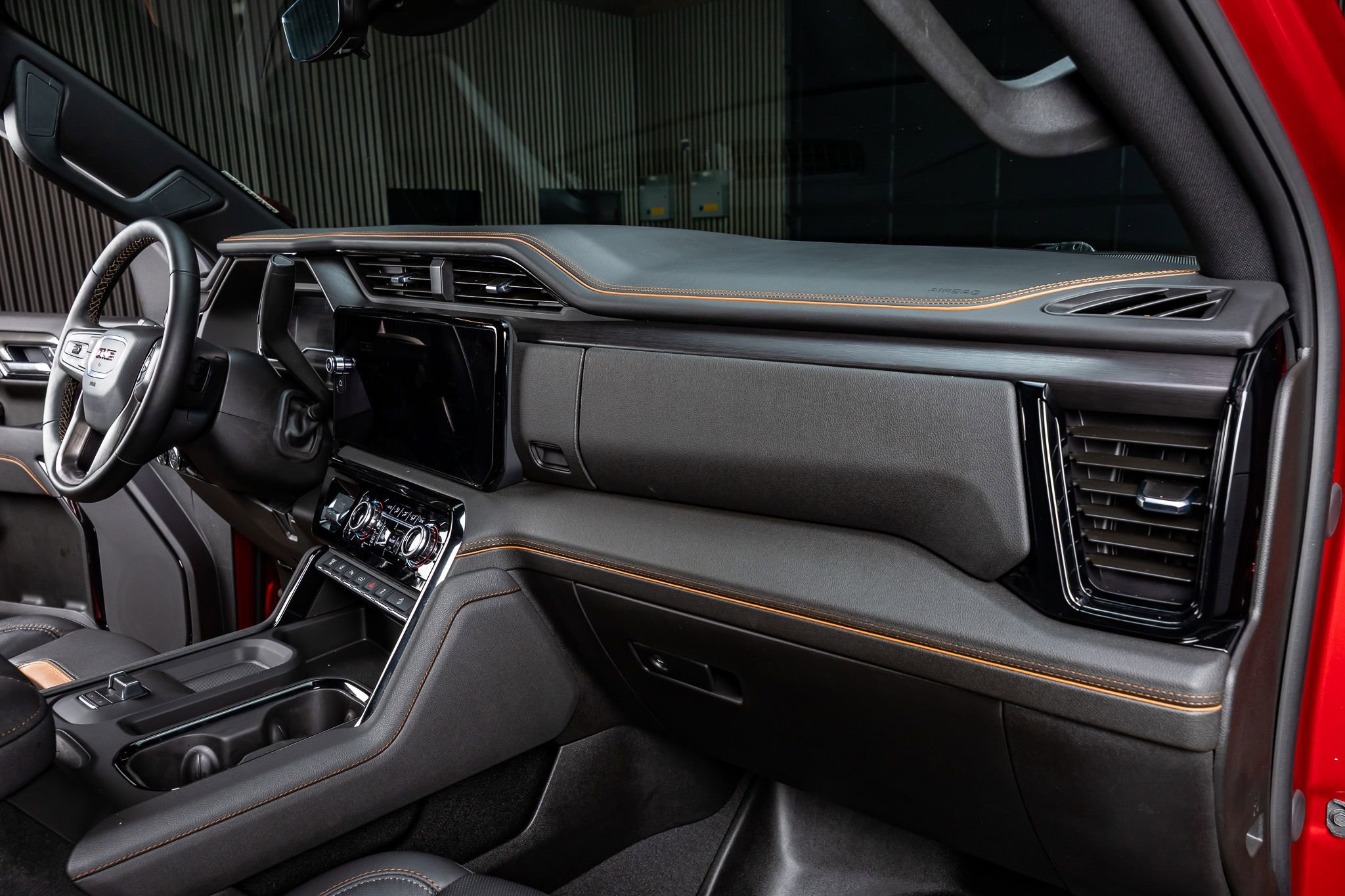 Used 2025 GMC Sierra 2500 AT4 w/ AT4 Premium Plus Package image 17