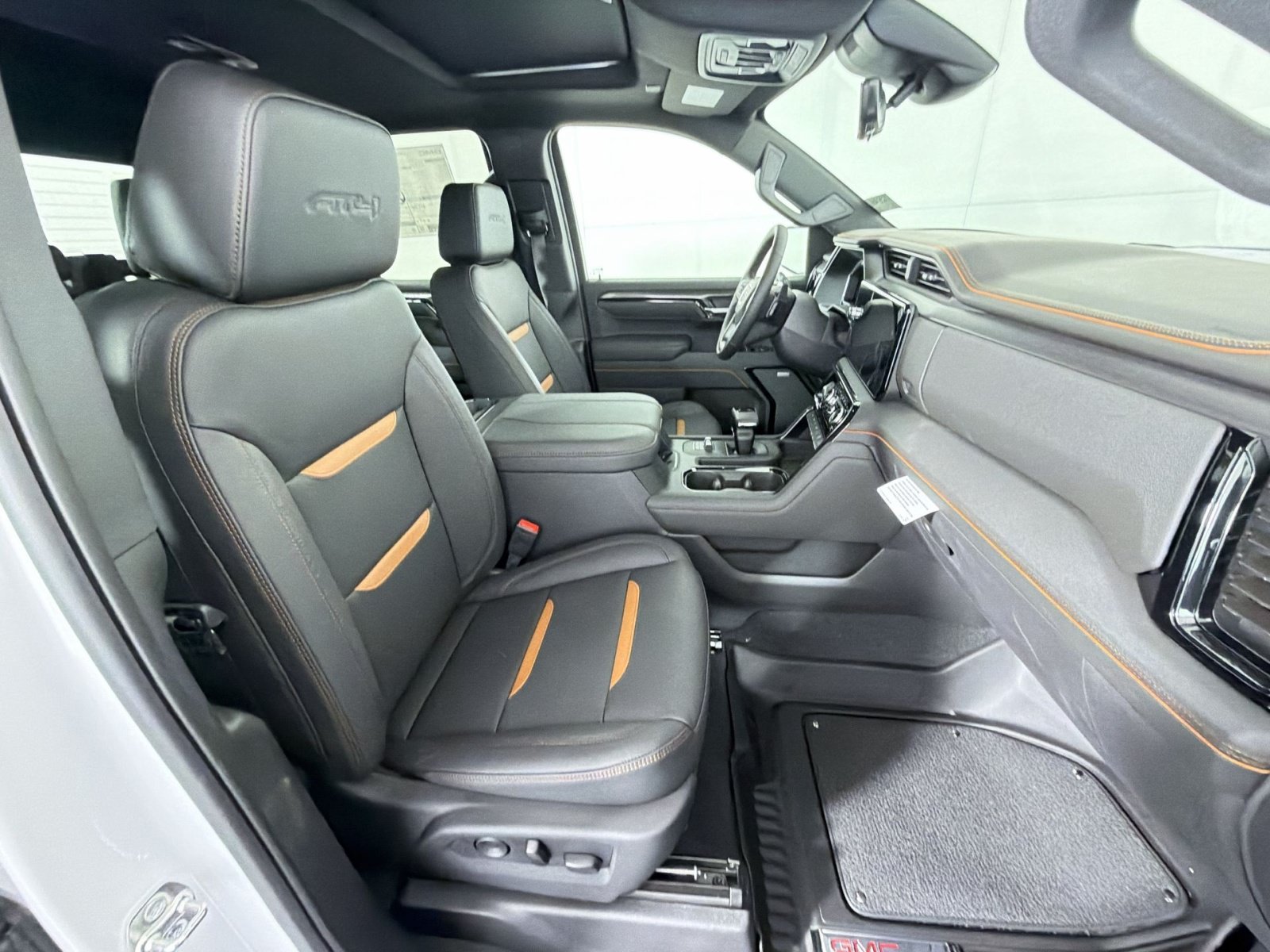 New 2026 GMC Sierra 1500 AT4 w/ AT4 Premium Package AWD/4WD image 28