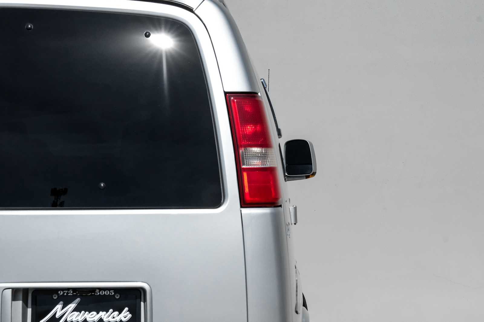 Used 2011 Chevrolet Express 1500 image 53