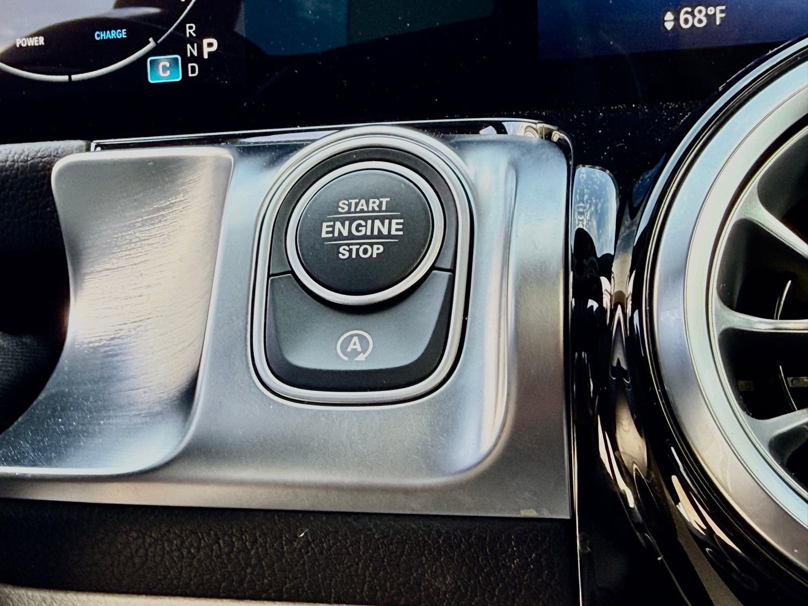 Used 2025 Mercedes-Benz GLB 250 image 37