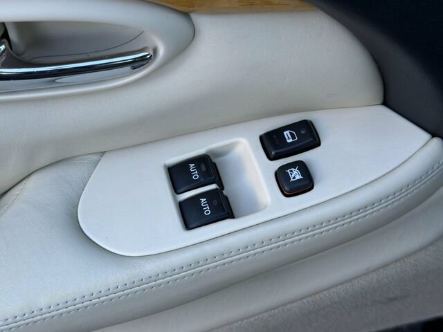 Used 2003 Lexus SC 430 Convertible RWD image 14