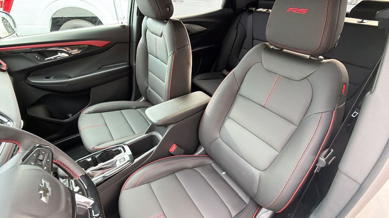 New 2026 Chevrolet TrailBlazer RS w/ Convenience Package FWD image 4