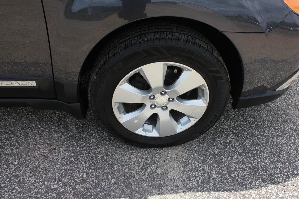Used 2011 Subaru Outback 2.5i Limited AWD/4WD image 51