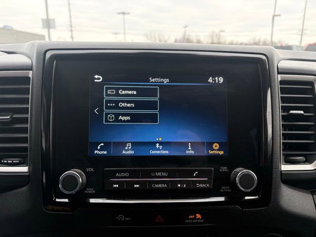 Used 2024 Nissan Frontier SV image 19