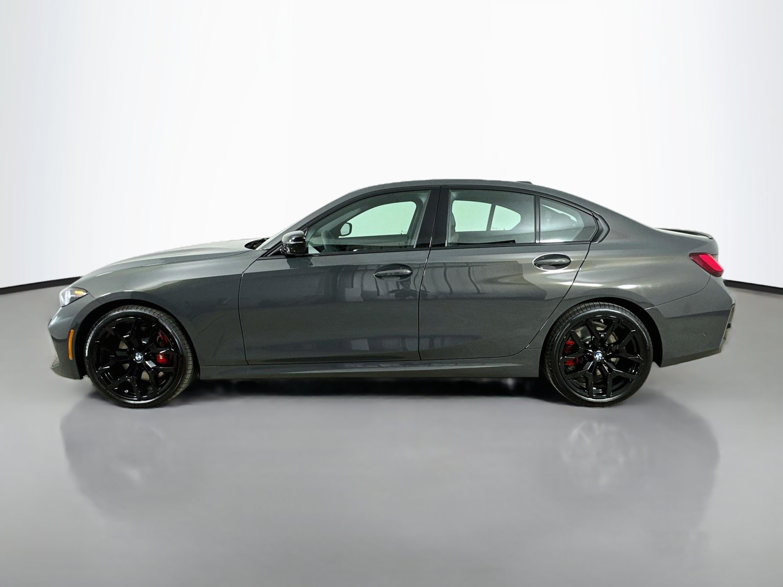New 2026 BMW 330i xDrive Sedan w/ M Sport Package AWD/4WD image 8