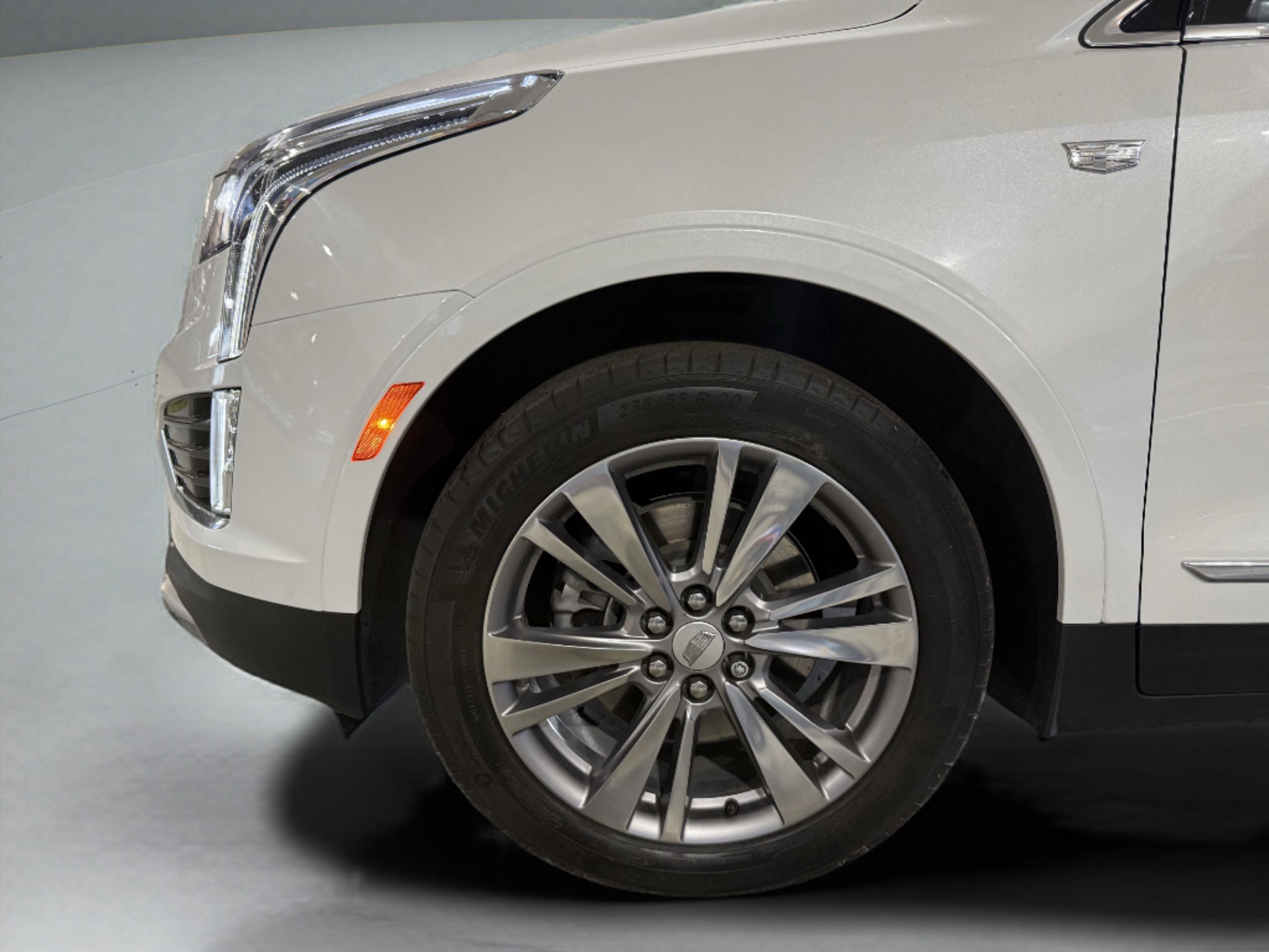 Used 2024 Cadillac XT5 Premium Luxury image 10