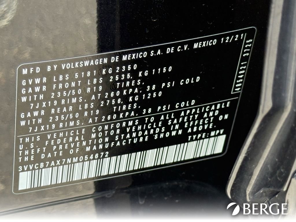 Used 2022 Volkswagen Tiguan SE R-Line image 35